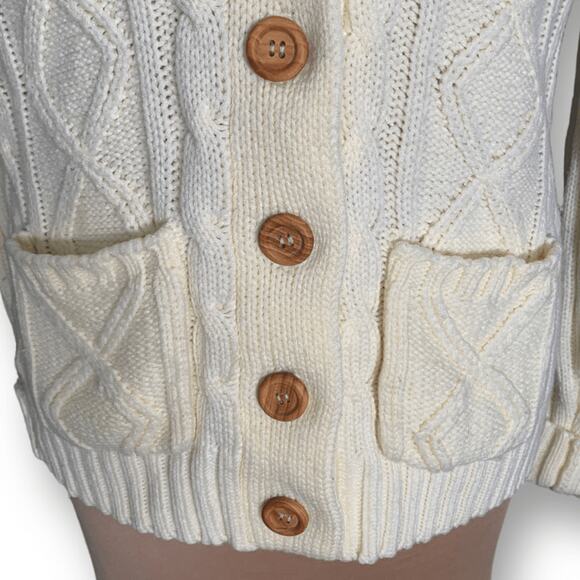 Cream Cable Knit Shawl Collar Cardigan Sweater Wood Buttons Front Pockets Medium - Picture 10 of 11